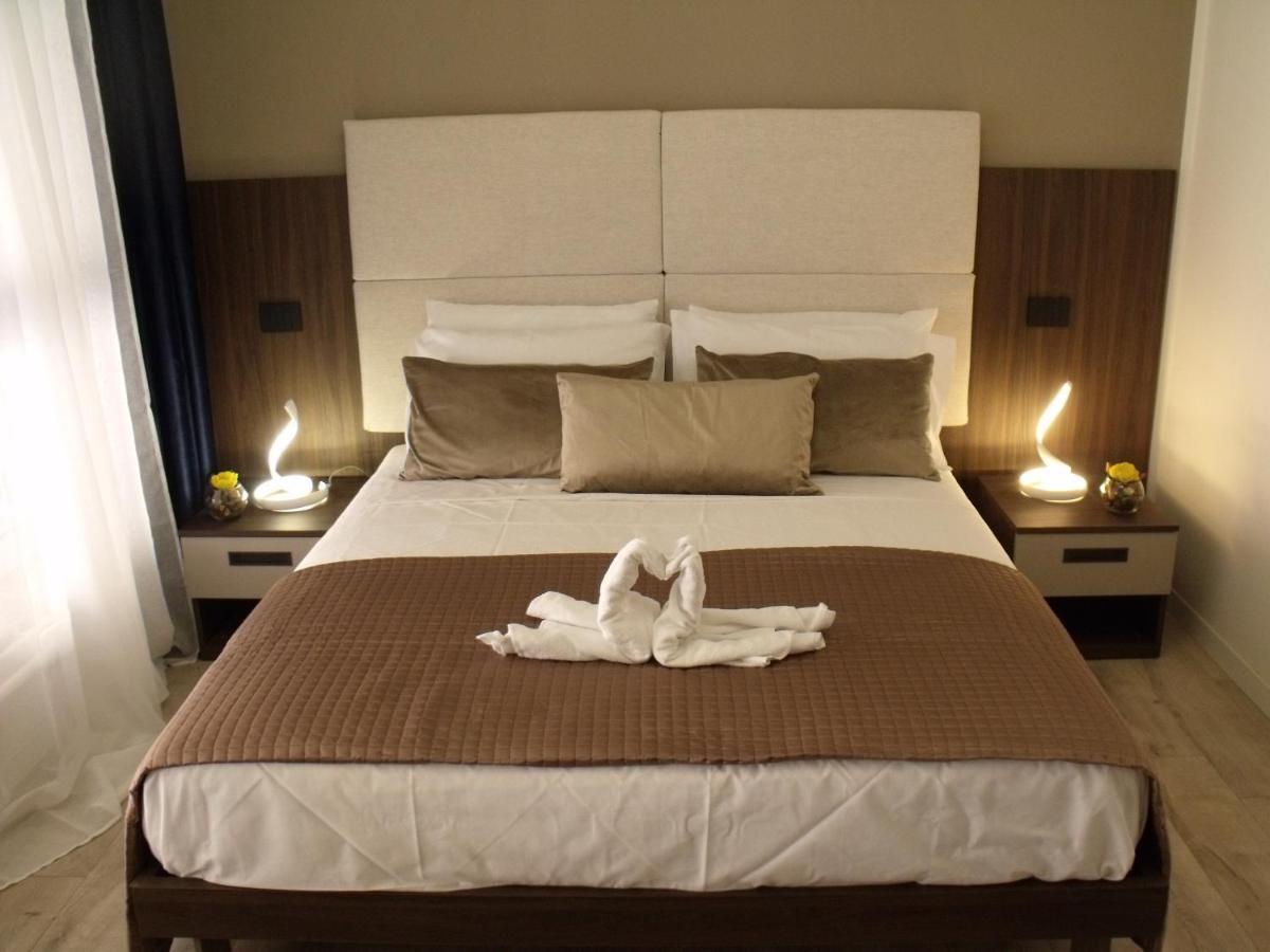 Hotel Plaza Ungheria Palermo Eksteriør billede